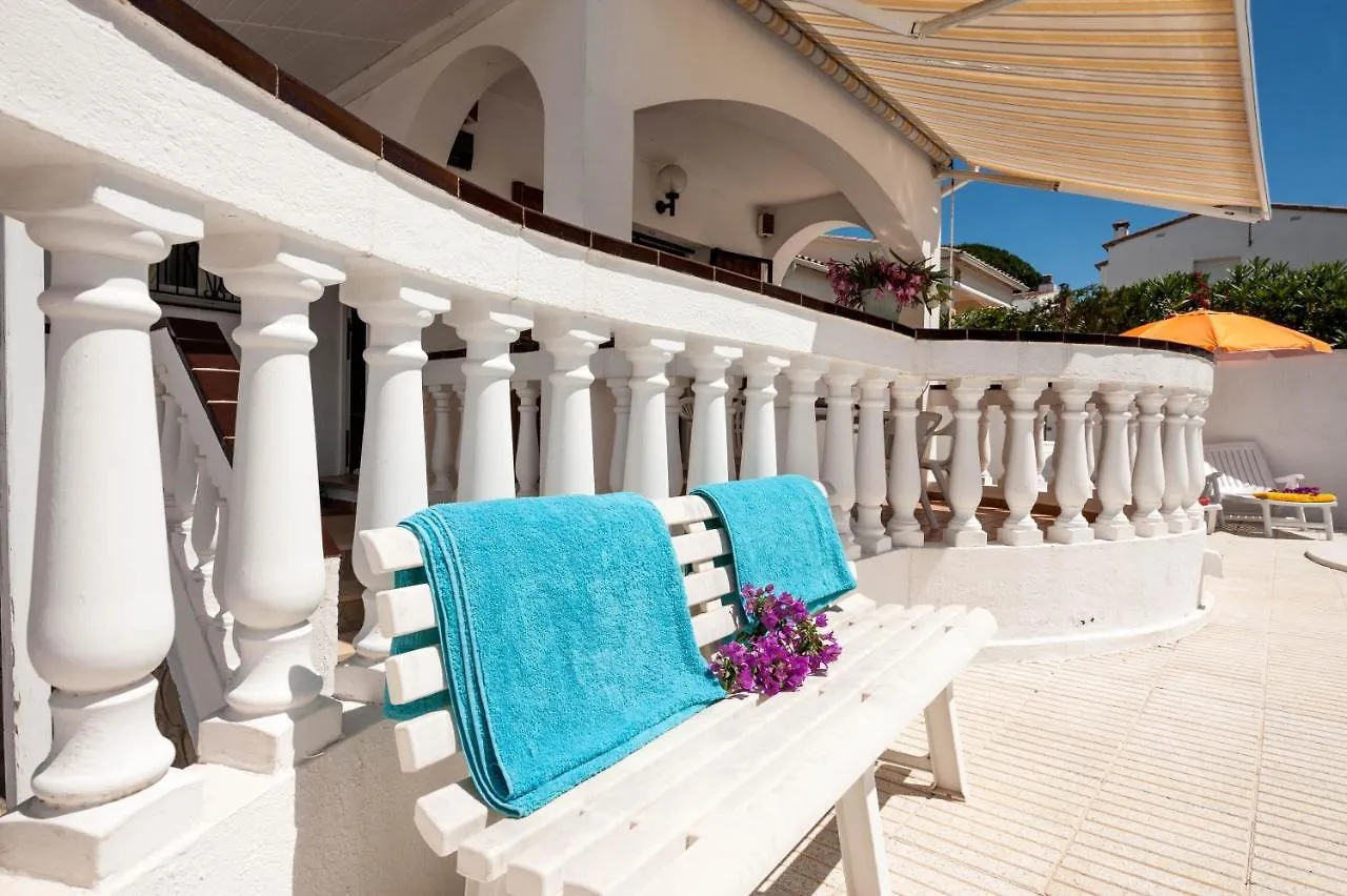 Yvonne Villa L'Escala Holiday home