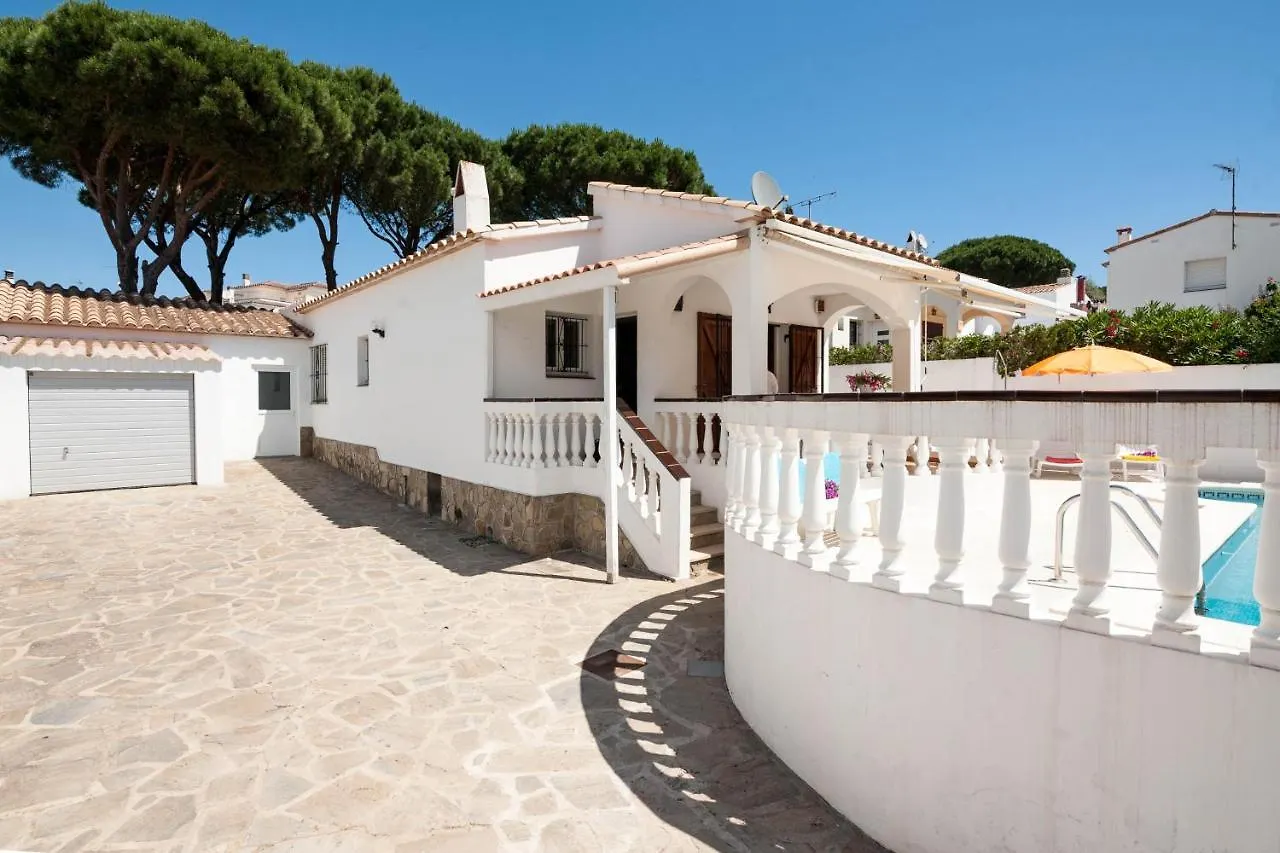 Yvonne Villa L'Escala